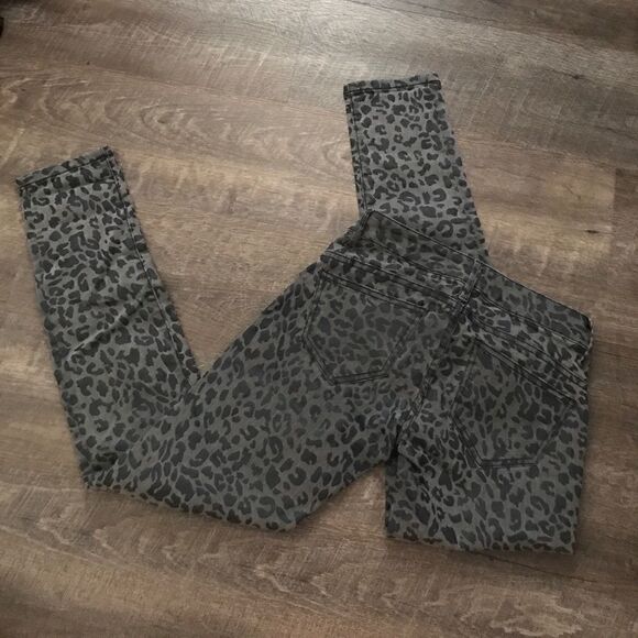 VS siren London Jeans  - Picture 4 of 5